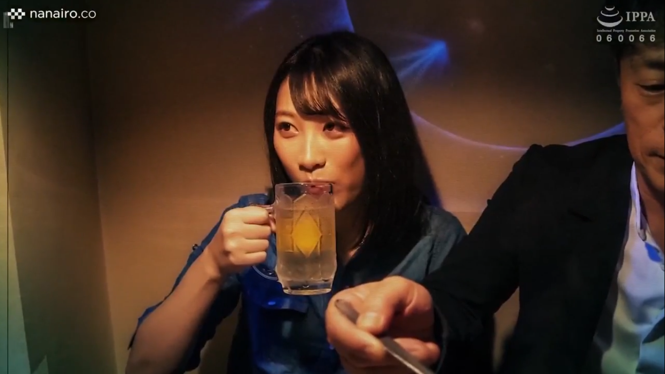 jp-600-383-miki-hw-woman-who-wants-to-devote-herself-to-sex-with-all-her-heart-/-miki