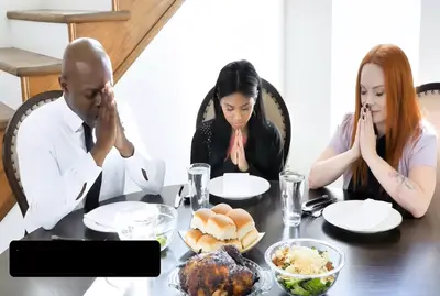 แม่เลี้ยงนมใหญ่-ember-snow-ช่วยตัวเองขณะที่ลูกเลี้ยงสาวเอเชียตัวเล็กของเธอโดนควยดําใหญ่เย็ด